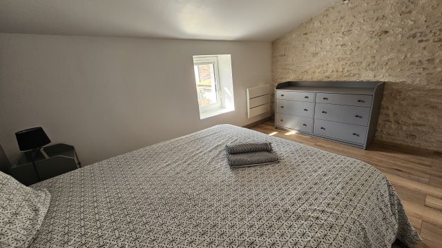 Chambre avec lit 160*200