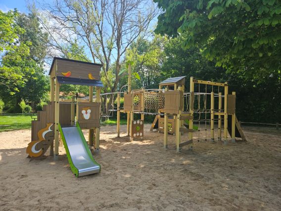 Aire de jeux enfants • Camping la Venise Verte Coulon Marais Poitevin