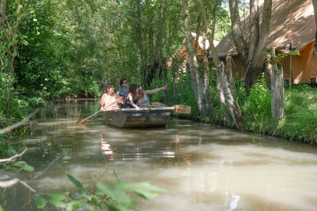 Camping Embarcadère Le Lidon Ecolodge au bord des canaux